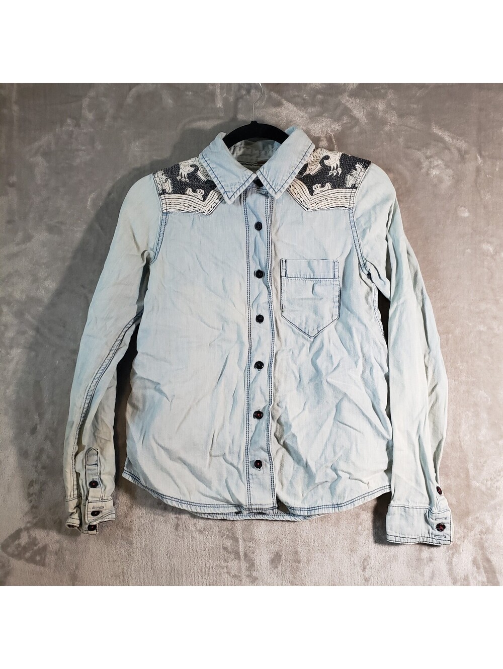 Free People XS Blue Denim Western Paisley Button-Up Shirt Pockets - Picture 2 of 9